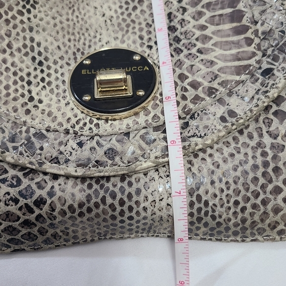 Elliott Lucca Leather Crossbody‎ Bag - Picture 10 of 10